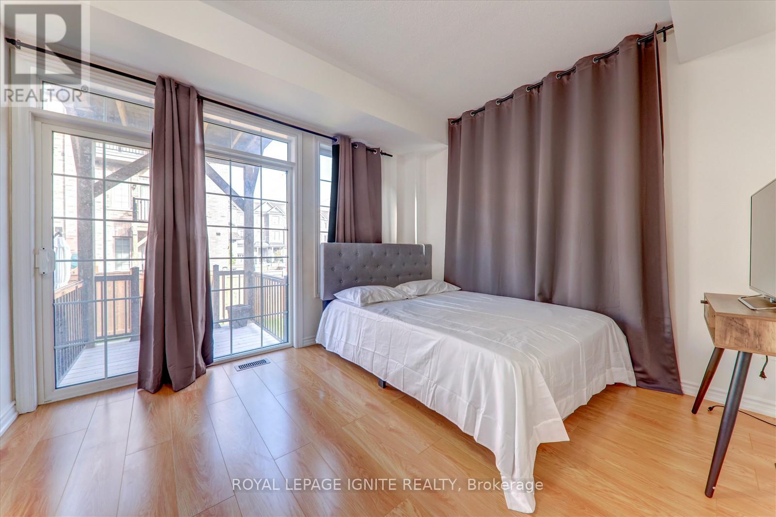 8 Kingfisher Way, Whitby, Ontario  L1P 0K3 - Photo 8 - E12503538