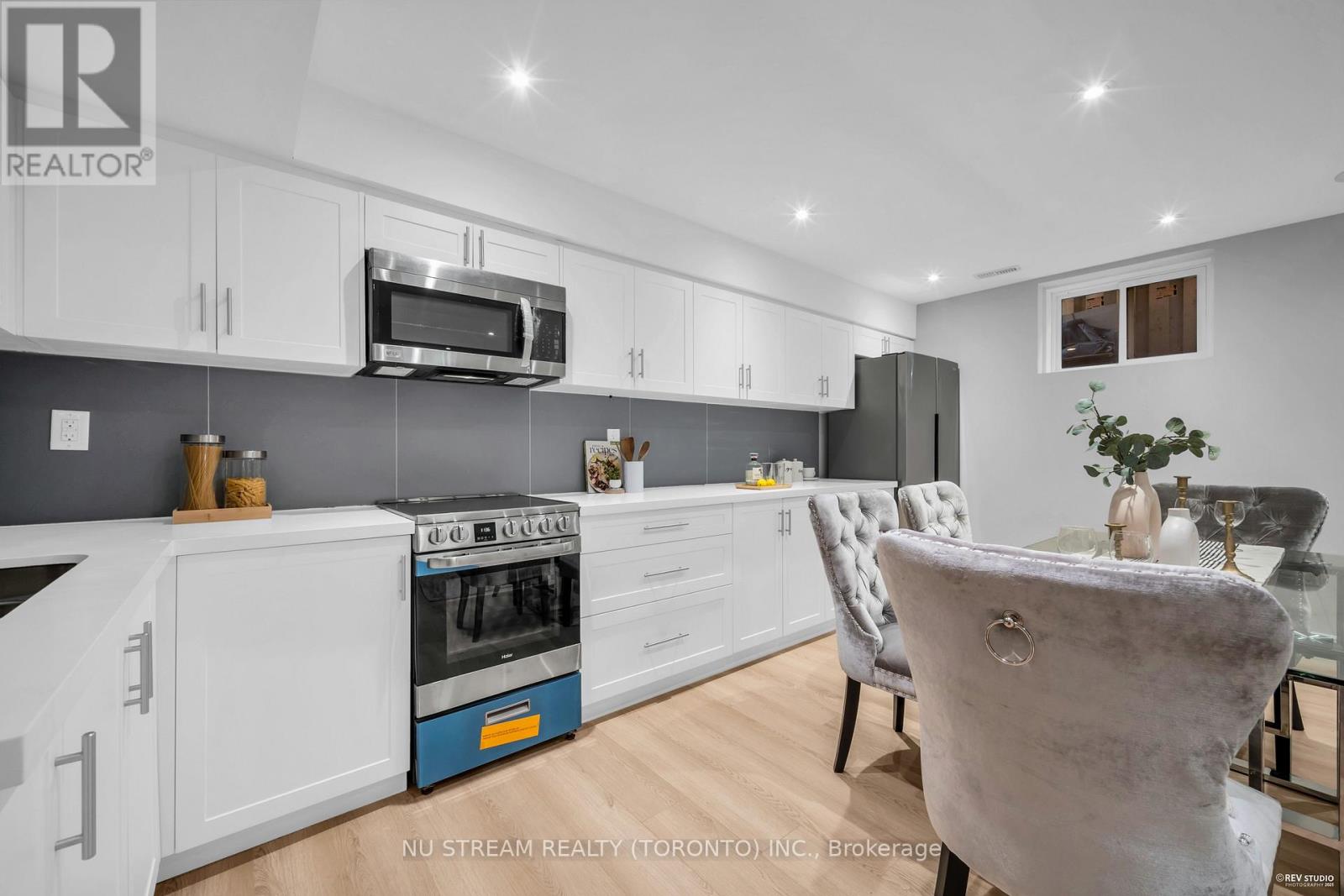 4 Westbourne Avenue, Toronto, Ontario  M1L 2X9 - Photo 37 - E12503574