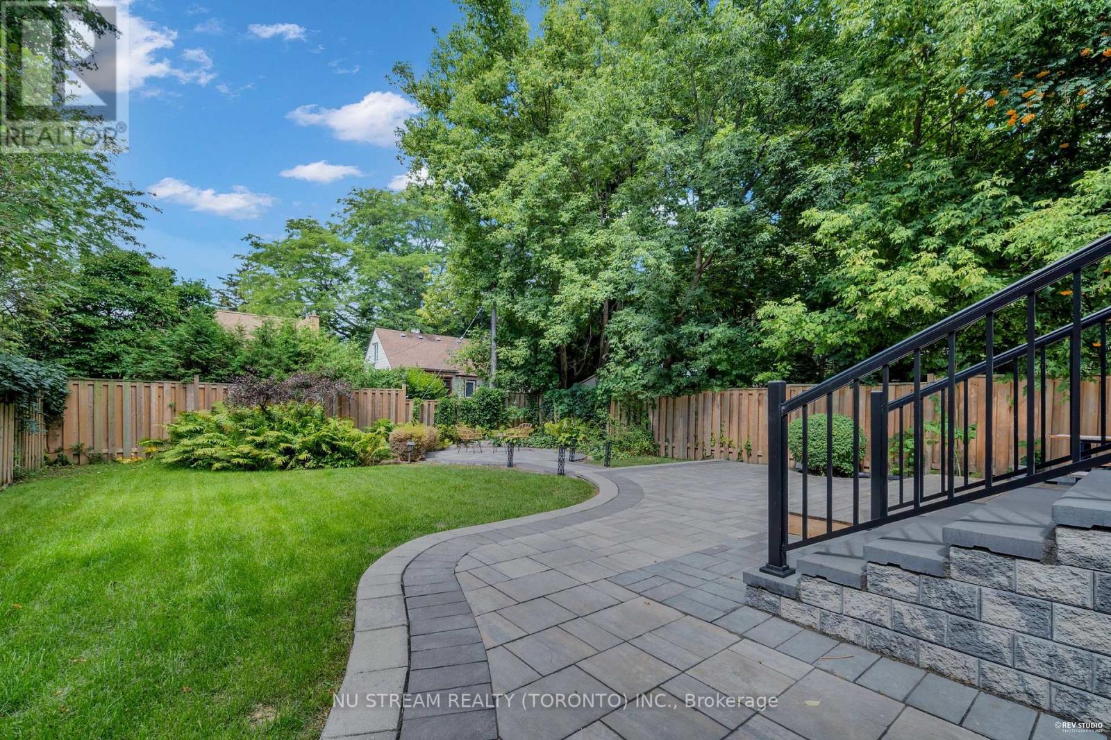 4 Westbourne Avenue, Toronto, Ontario  M1L 2X9 - Photo 40 - E12503574