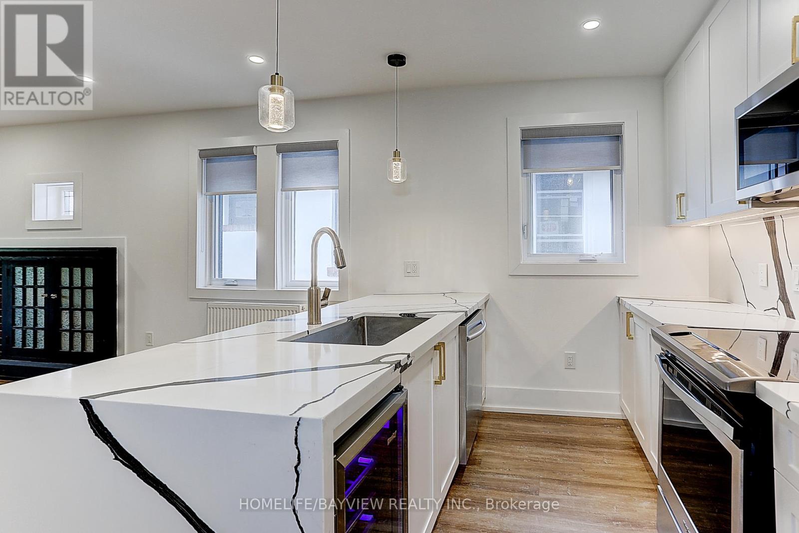 Upper - 43 Wineva Avenue, Toronto, Ontario  M4E 2T1 - Photo 16 - E12503596