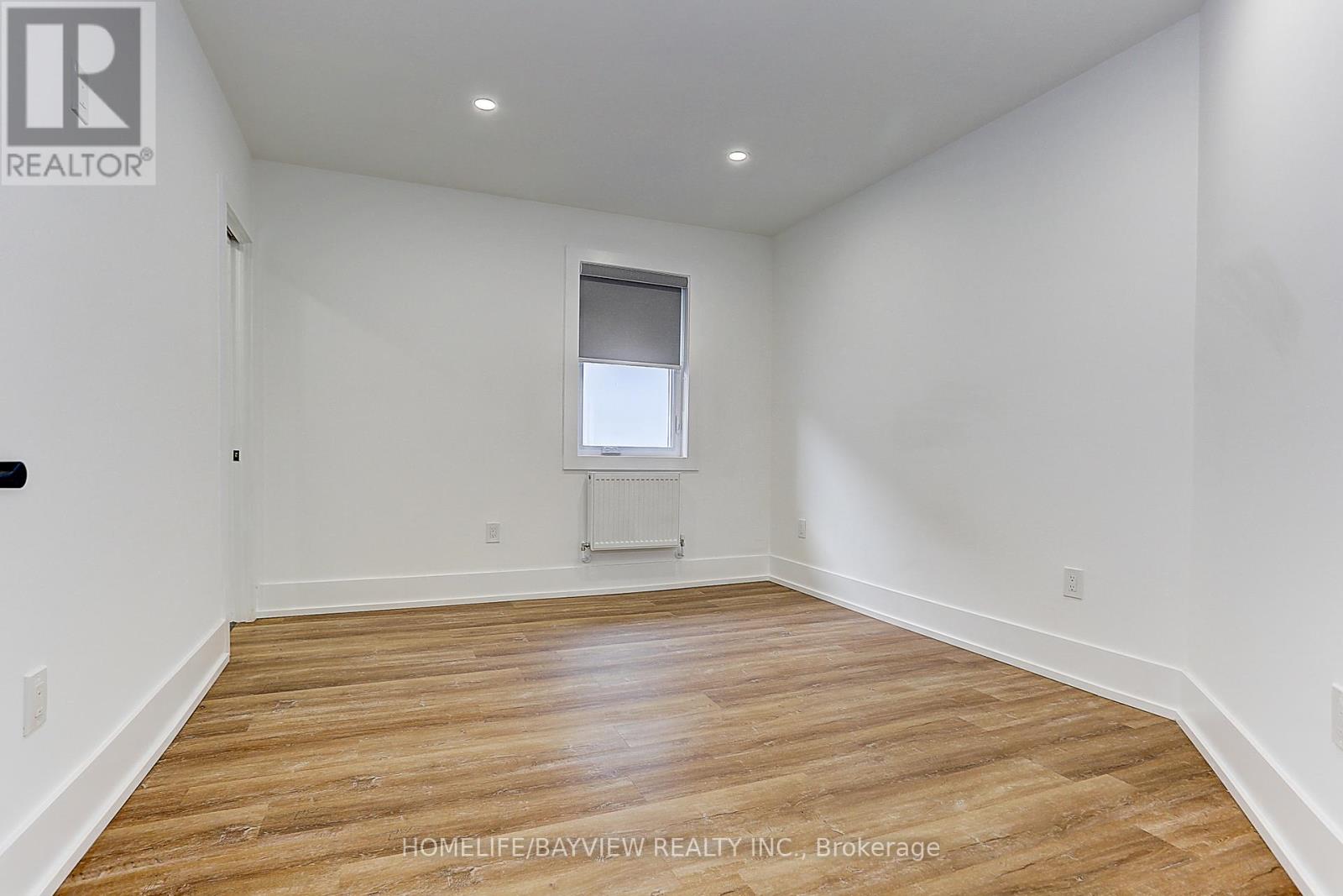 Upper - 43 Wineva Avenue, Toronto, Ontario  M4E 2T1 - Photo 19 - E12503596