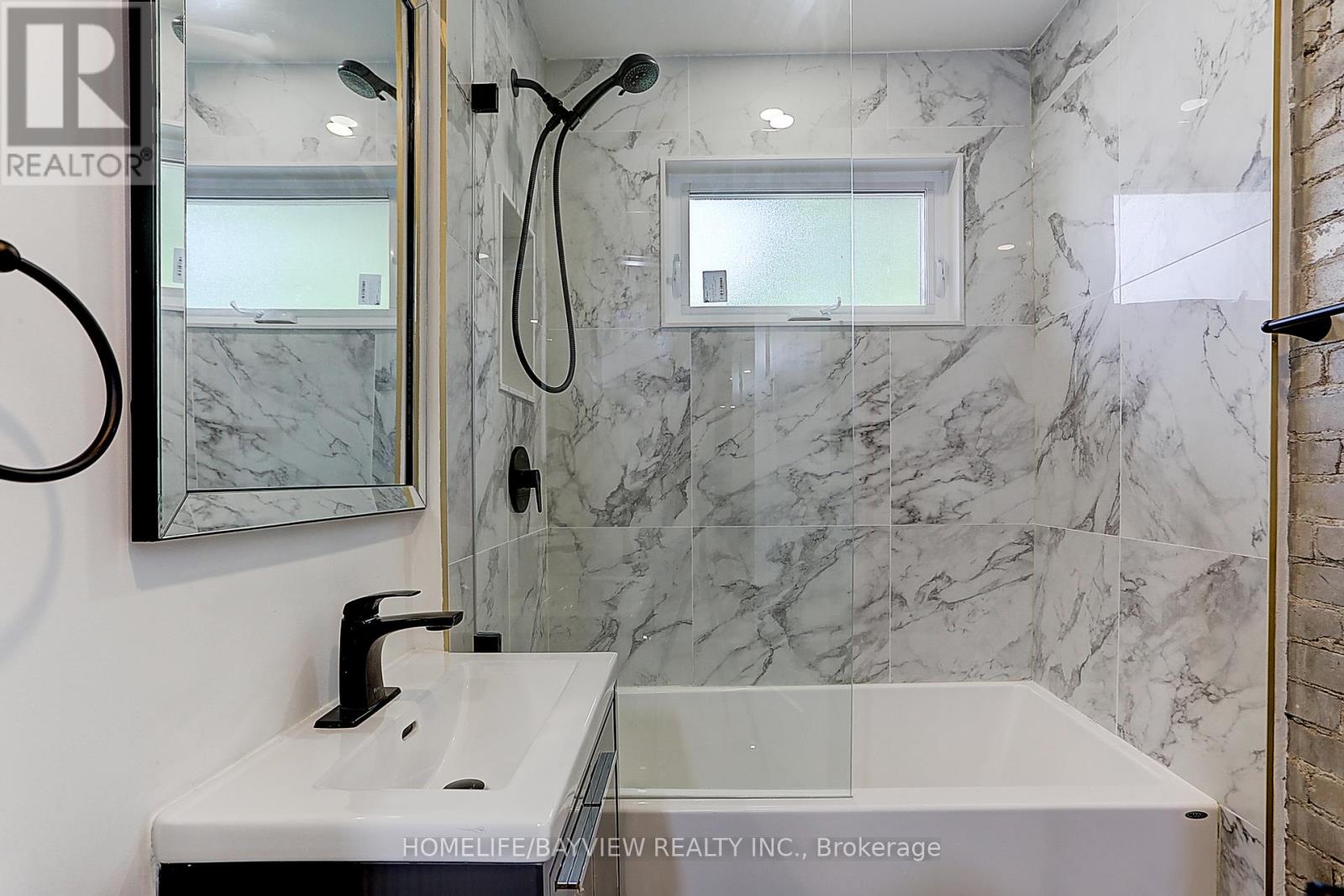 Upper - 43 Wineva Avenue, Toronto, Ontario  M4E 2T1 - Photo 23 - E12503596