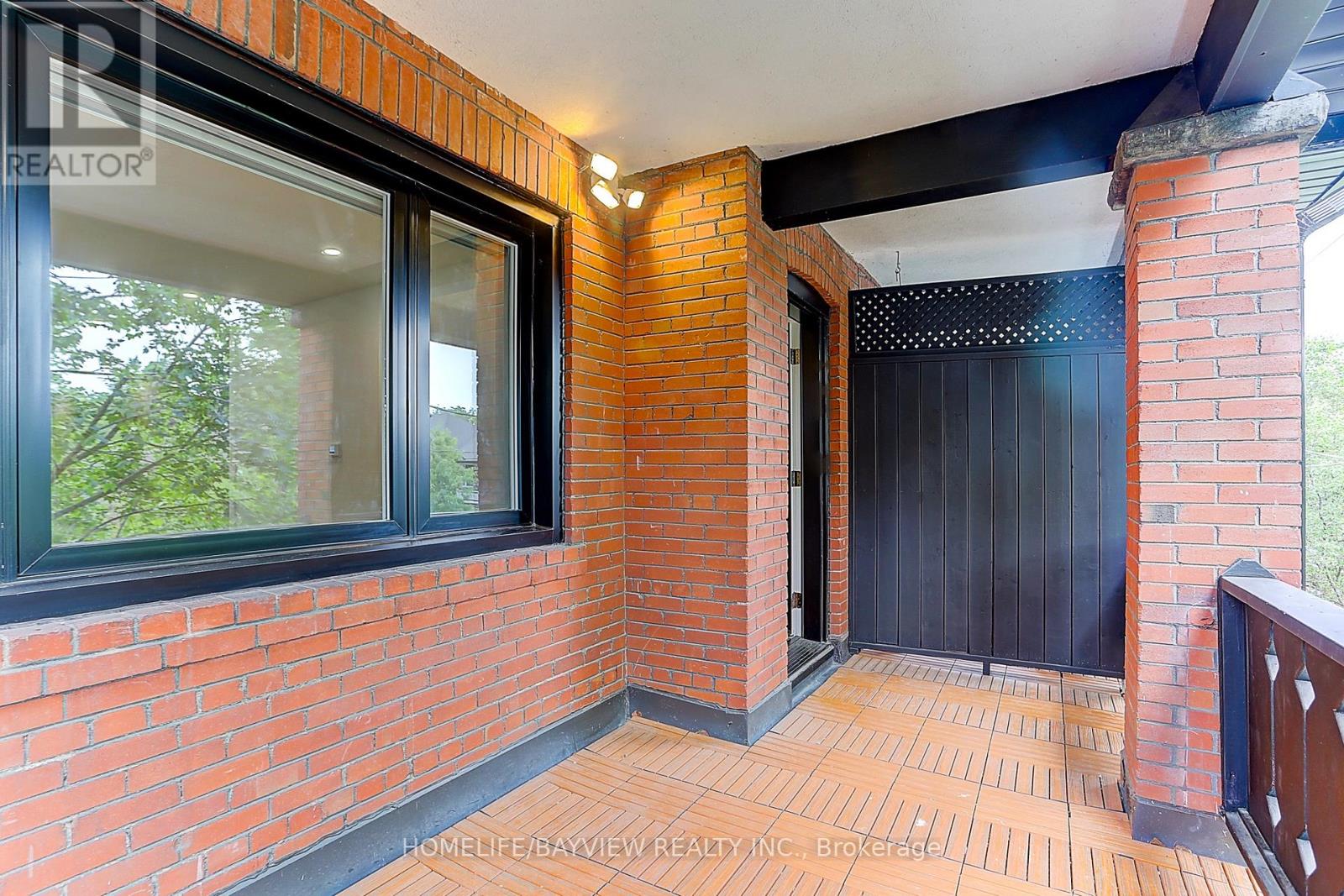 Upper - 43 Wineva Avenue, Toronto, Ontario  M4E 2T1 - Photo 28 - E12503596