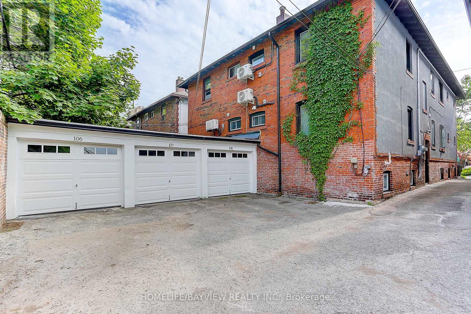 Upper - 43 Wineva Avenue, Toronto, Ontario  M4E 2T1 - Photo 33 - E12503596