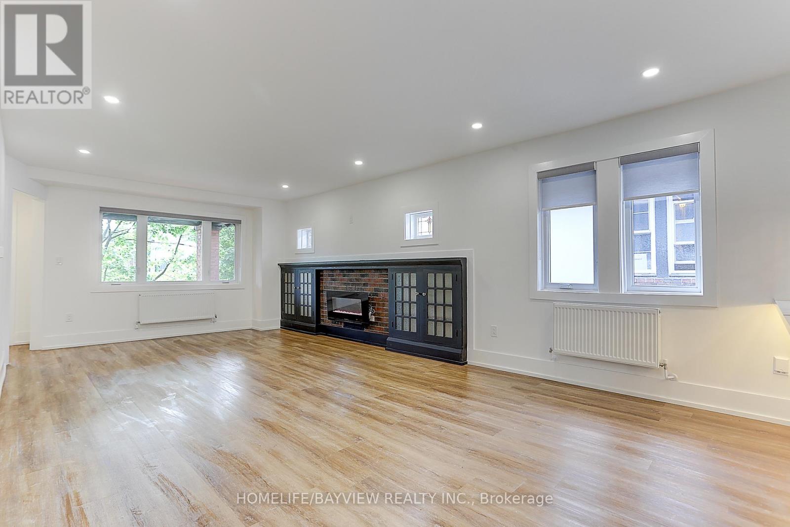 Upper - 43 Wineva Avenue, Toronto, Ontario  M4E 2T1 - Photo 4 - E12503596