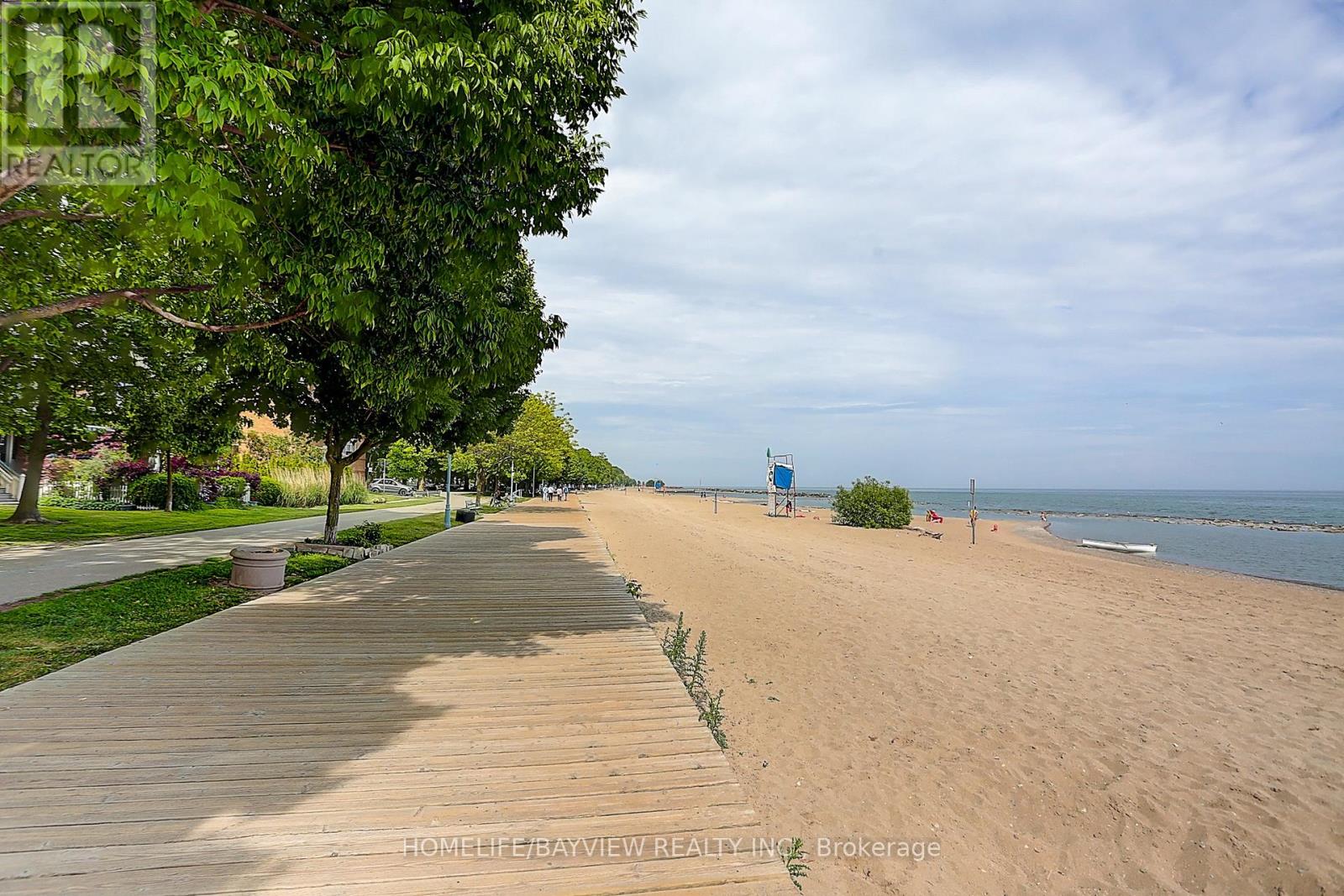 Upper - 43 Wineva Avenue, Toronto, Ontario  M4E 2T1 - Photo 41 - E12503596