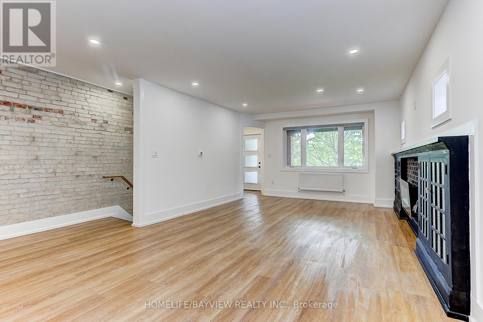 Upper - 43 Wineva Avenue, Toronto, Ontario  M4E 2T1 - Photo 6 - E12503596