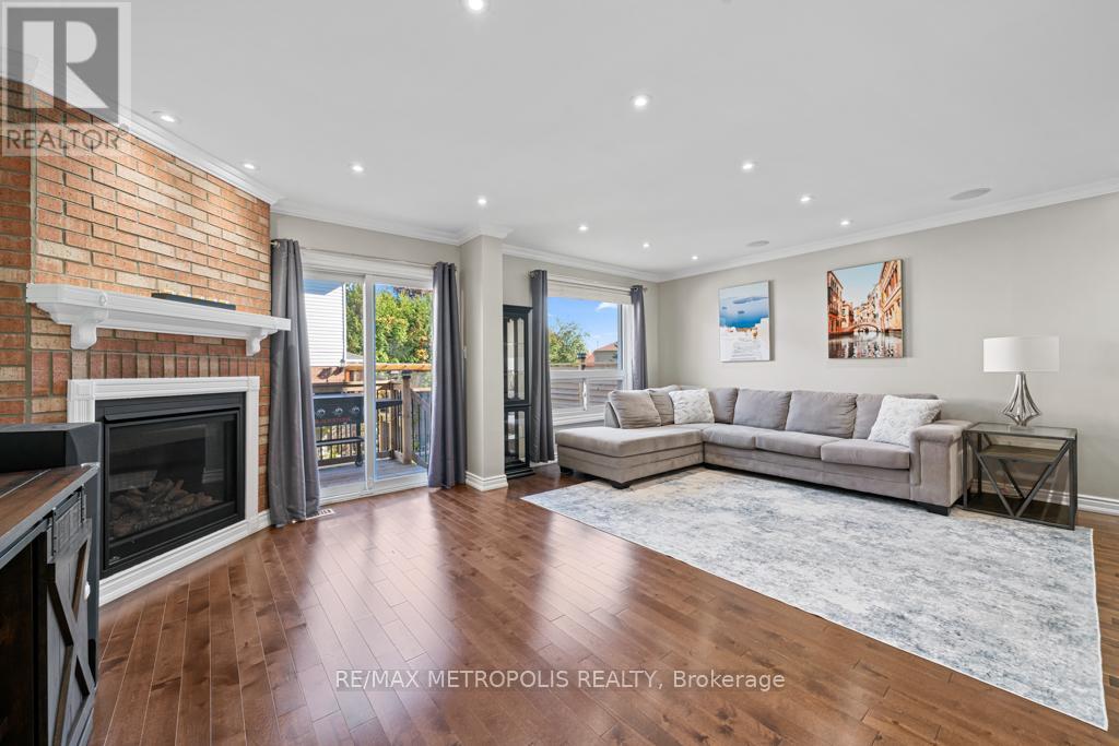 39 Hewitt Crescent, Ajax, Ontario  L1S 7A6 - Photo 10 - E12503626