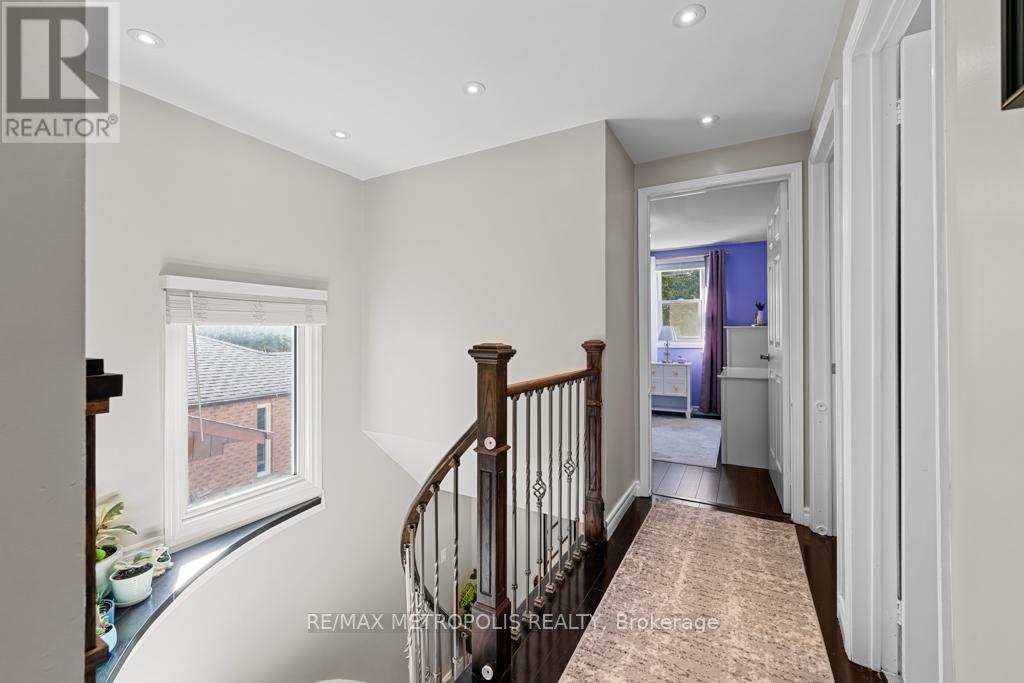 39 Hewitt Crescent, Ajax, Ontario  L1S 7A6 - Photo 11 - E12503626