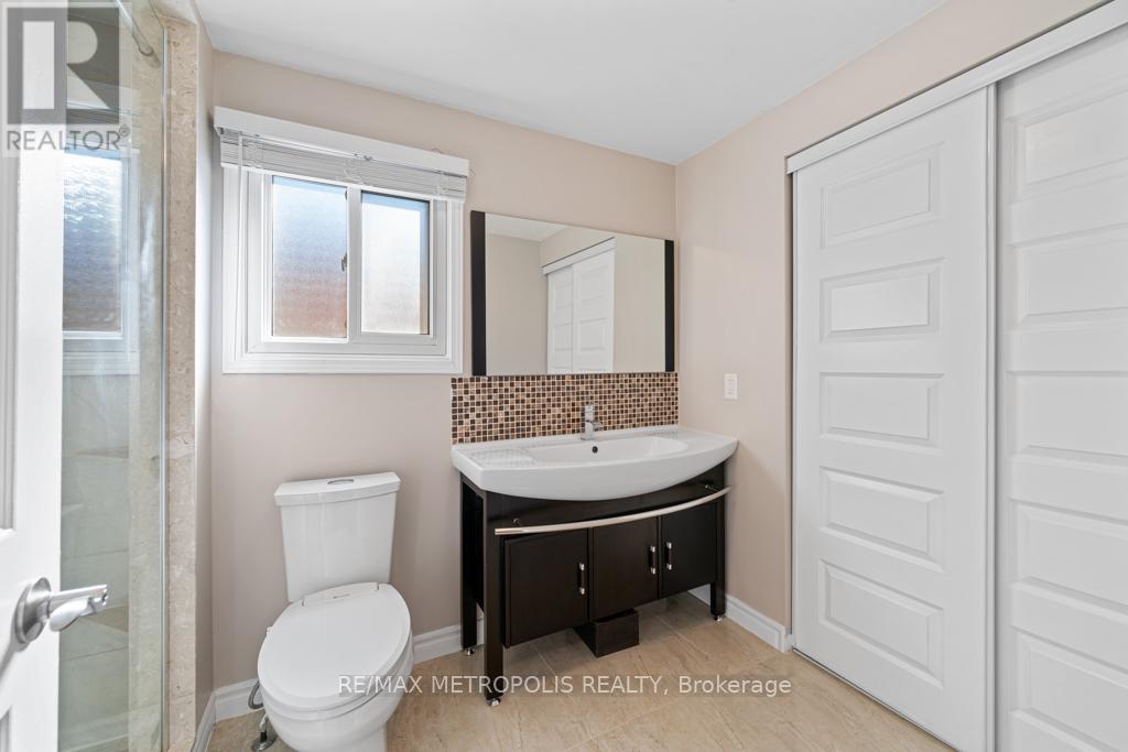 39 Hewitt Crescent, Ajax, Ontario  L1S 7A6 - Photo 13 - E12503626