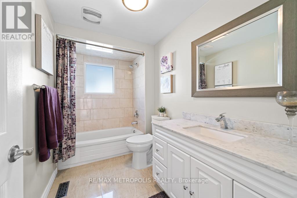 39 Hewitt Crescent, Ajax, Ontario  L1S 7A6 - Photo 17 - E12503626