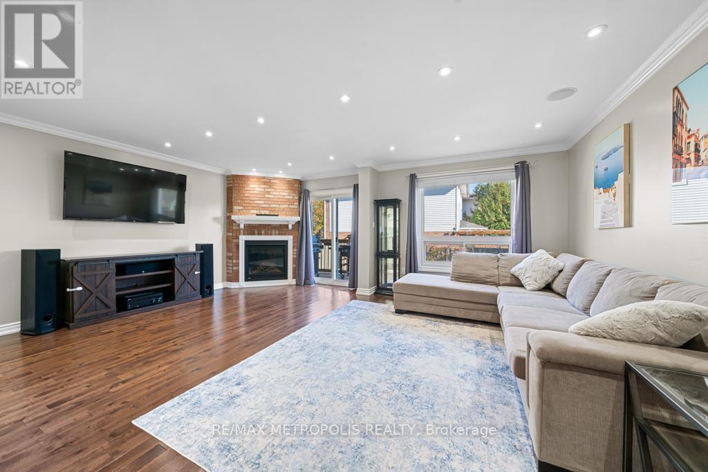 39 Hewitt Crescent, Ajax, Ontario  L1S 7A6 - Photo 9 - E12503626