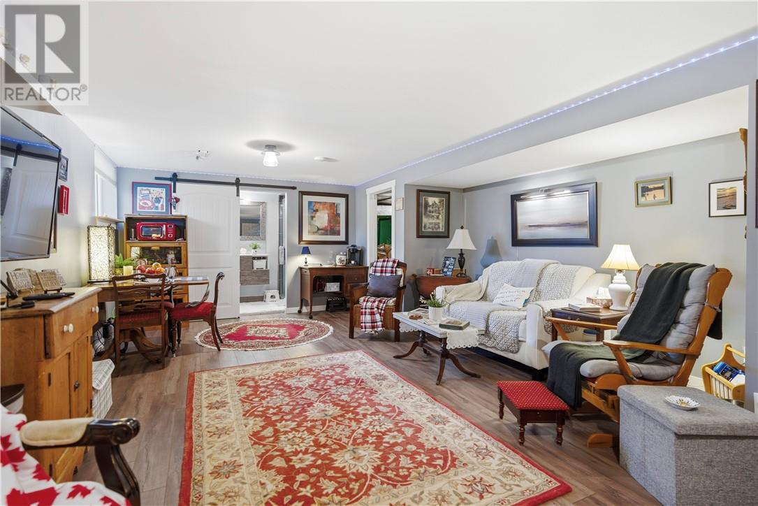 11 Bishop Crescent, Wahnapitae, Ontario  P0M 3C0 - Photo 15 - 2125461