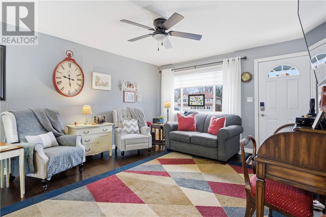 11 Bishop Crescent, Wahnapitae, Ontario  P0M 3C0 - Photo 5 - 2125461