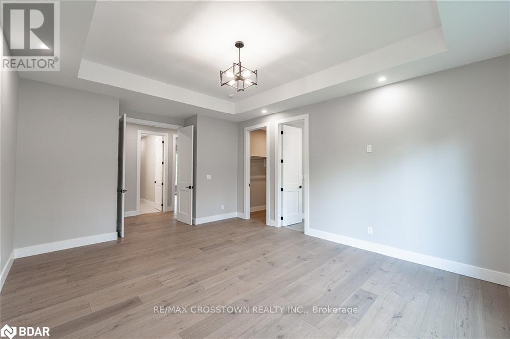 32 Alpine Way, Oro-Medonte, Ontario  L0L 2L0 - Photo 19 - S12375066