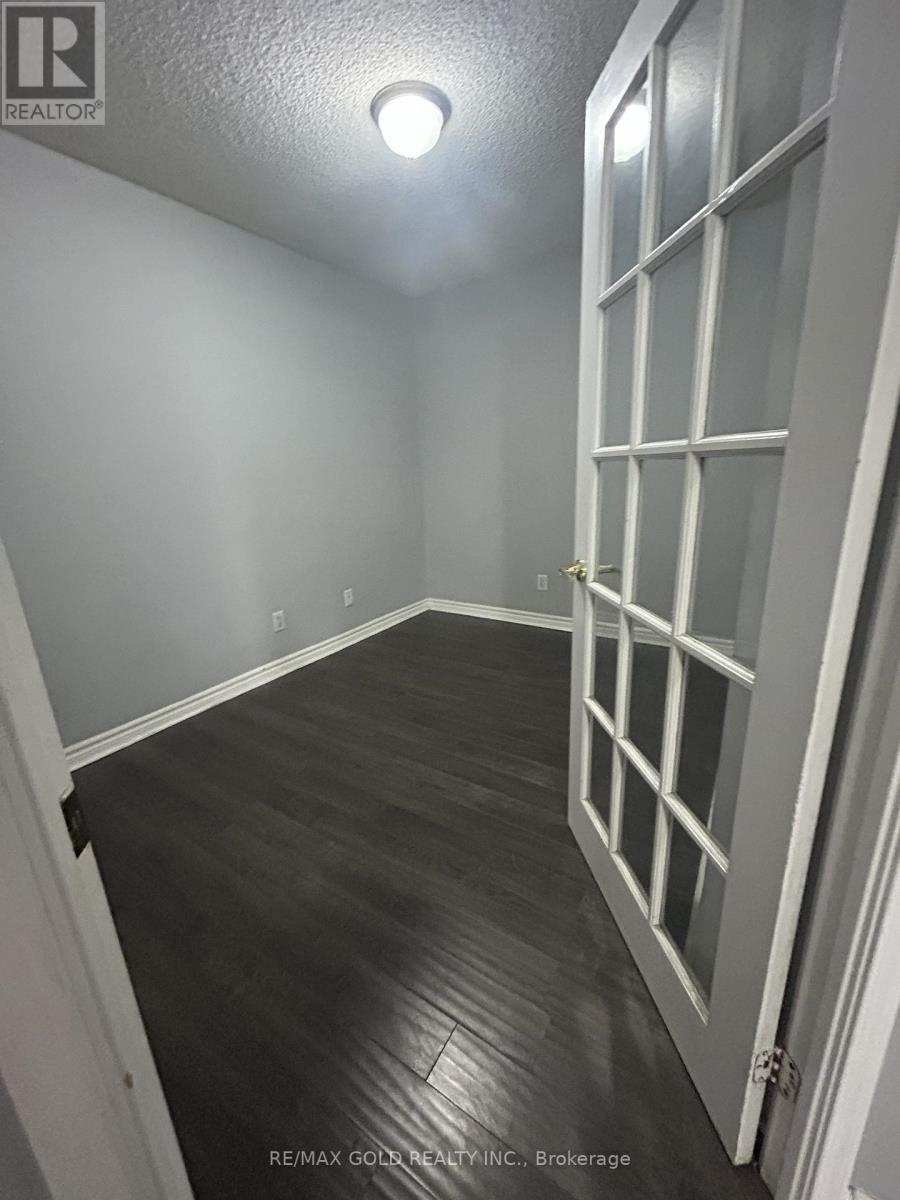 2119 - 25 Kingsbridge Garden, Mississauga, Ontario L5R 4B1 - Photo 23 - W12430332