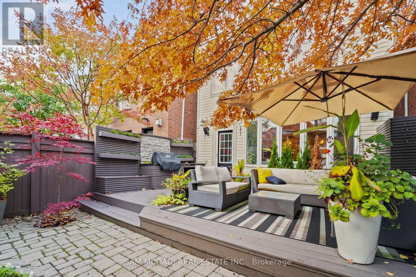 37 Winners Circle, Toronto, Ontario  M4L 3Y7 - Photo 40 - E12488798