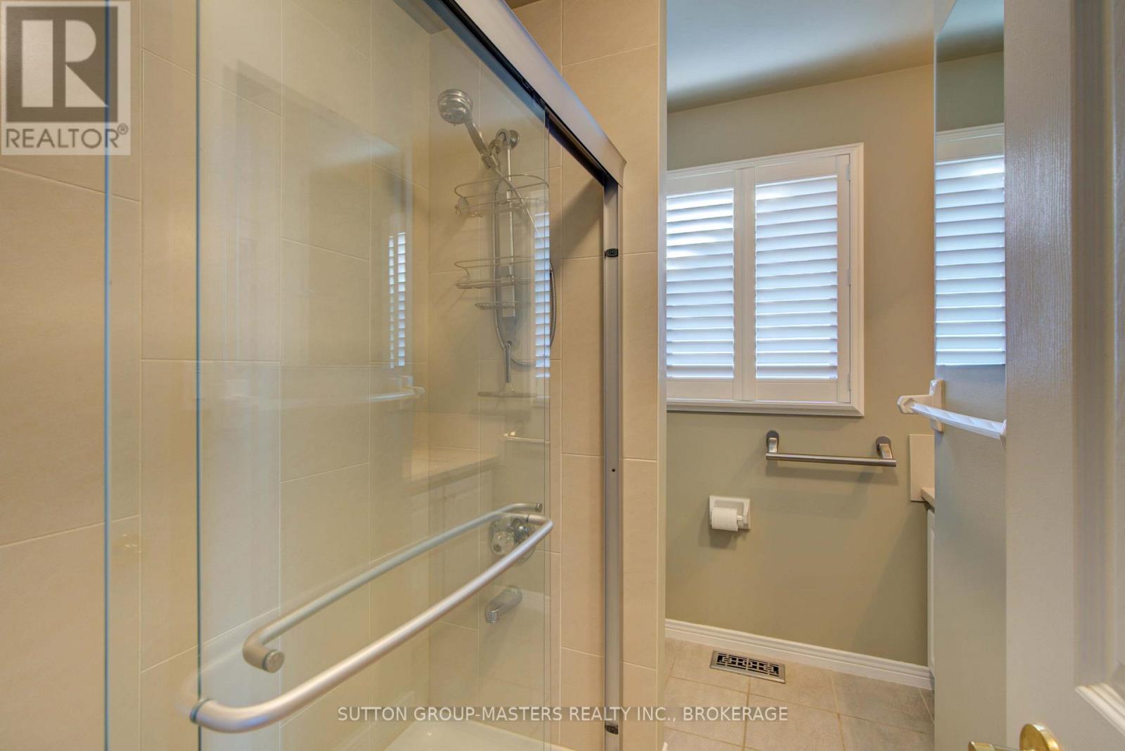 17 Country Club Drive, Loyalist, Ontario  K0H 1G0 - Photo 24 - X12493126