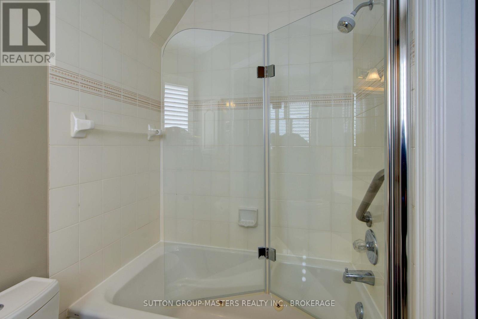 17 Country Club Drive, Loyalist, Ontario  K0H 1G0 - Photo 25 - X12493126