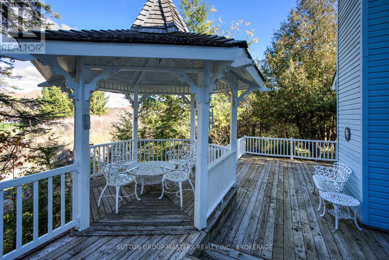 17 Country Club Drive, Loyalist, Ontario  K0H 1G0 - Photo 38 - X12493126