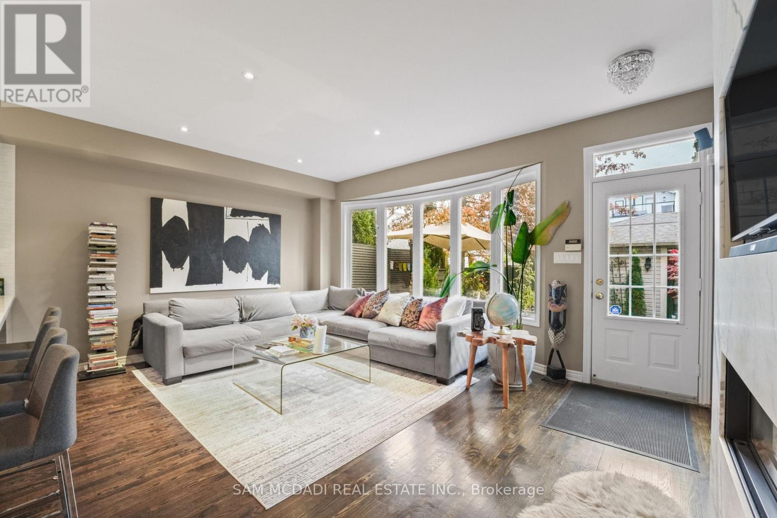 37 Winners Circle, Toronto, Ontario  M4L 3Y7 - Photo 15 - E12488798