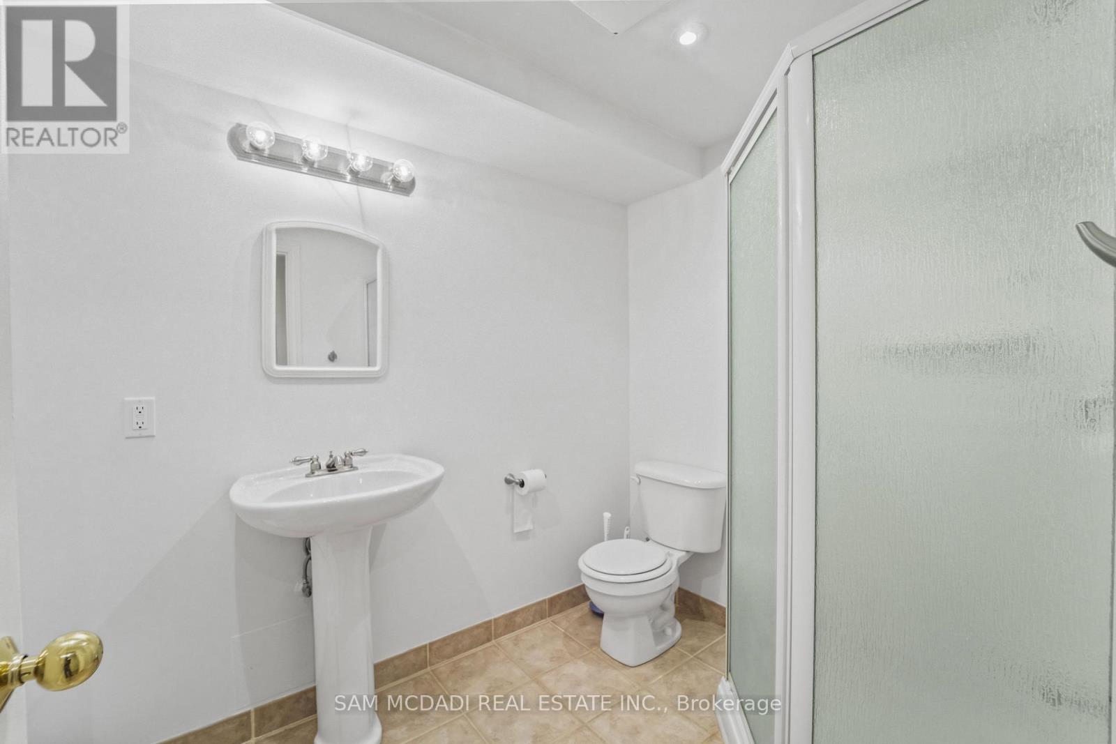 37 Winners Circle, Toronto, Ontario  M4L 3Y7 - Photo 36 - E12488798