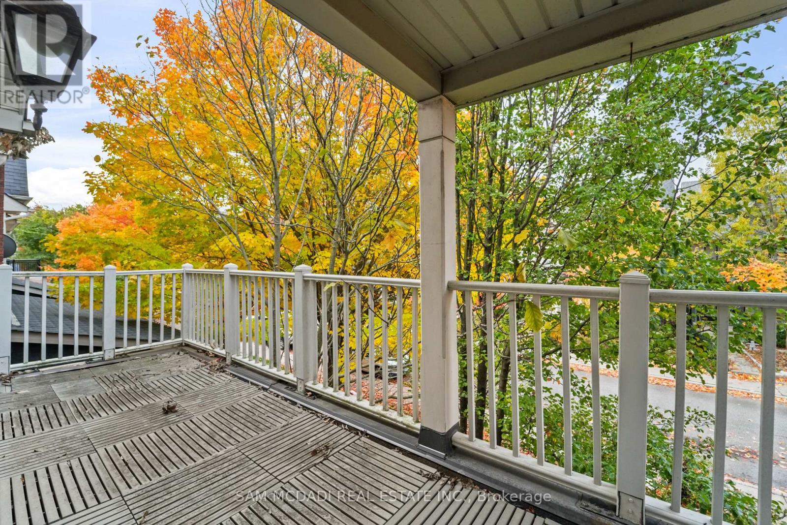 37 Winners Circle, Toronto, Ontario  M4L 3Y7 - Photo 23 - E12488798