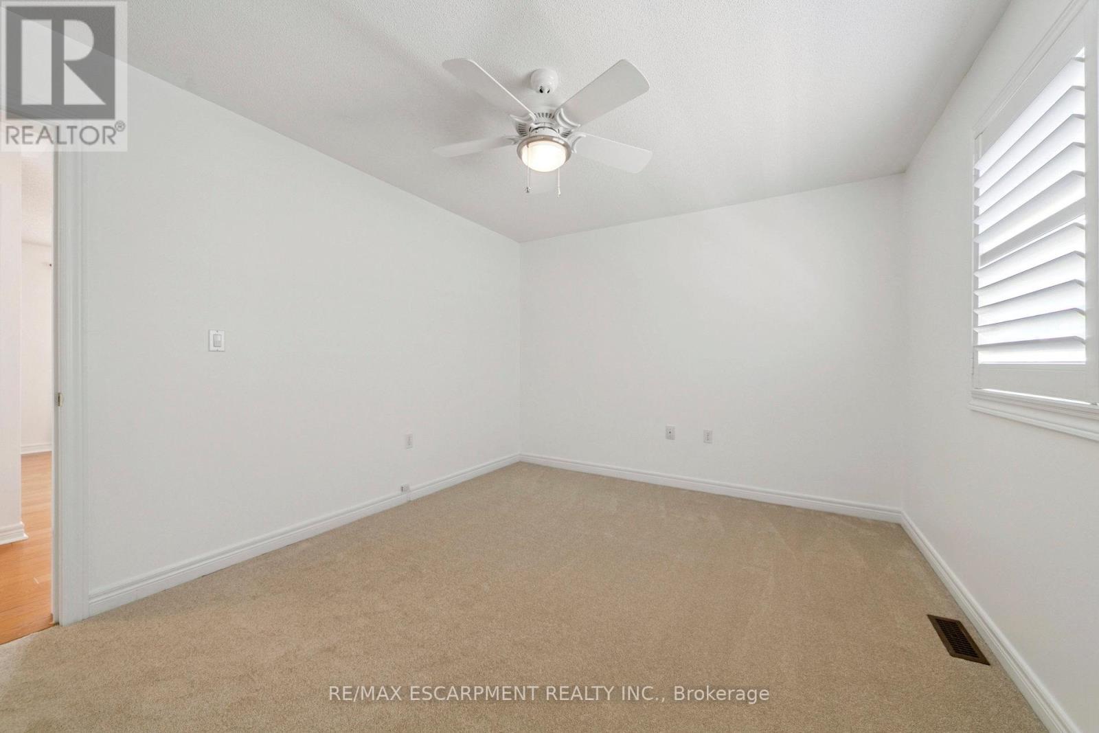 245 Centennial Forest Drive, Milton, Ontario  L9T 5W9 - Photo 20 - W12453891