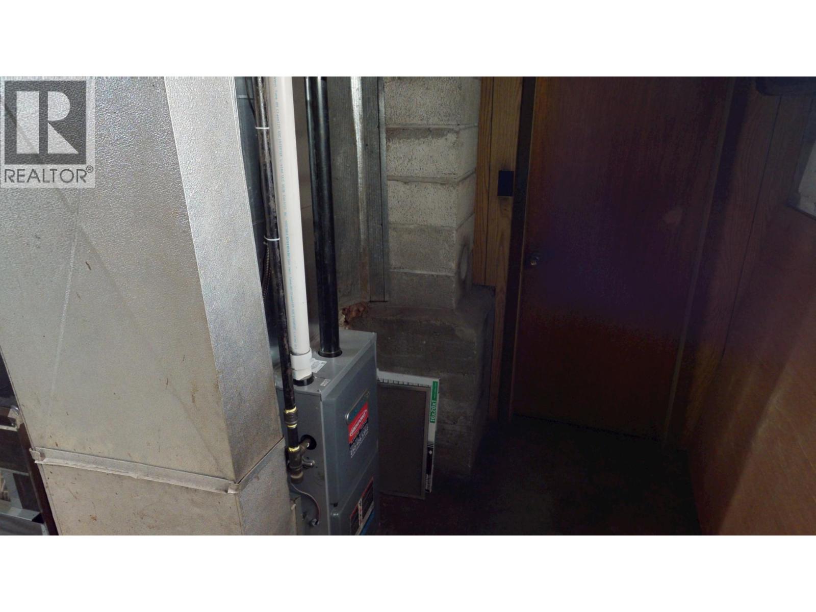 200 3rd Avenue S, Cranbrook, British Columbia V1C 2B7 - Photo 18 - 10367359