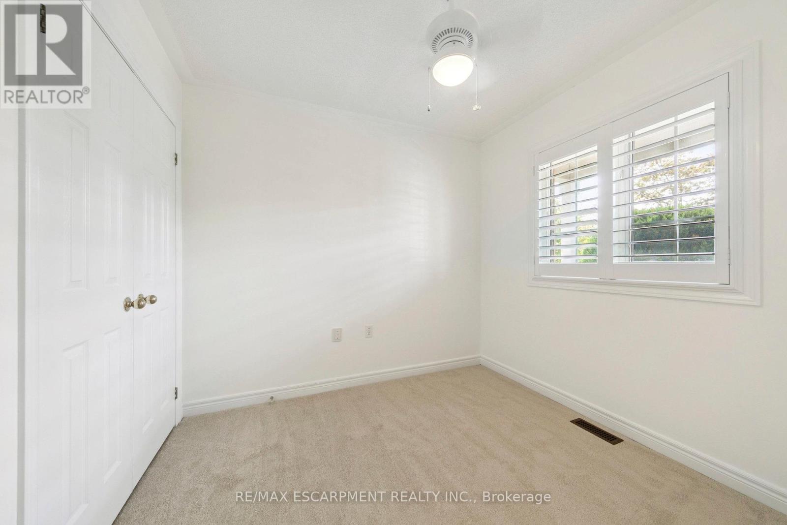 245 Centennial Forest Drive, Milton, Ontario  L9T 5W9 - Photo 24 - W12453891