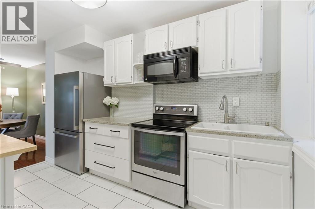 92 Huxley Avenue S, Hamilton, Ontario  L8K 2P8 - Photo 13 - 40785159