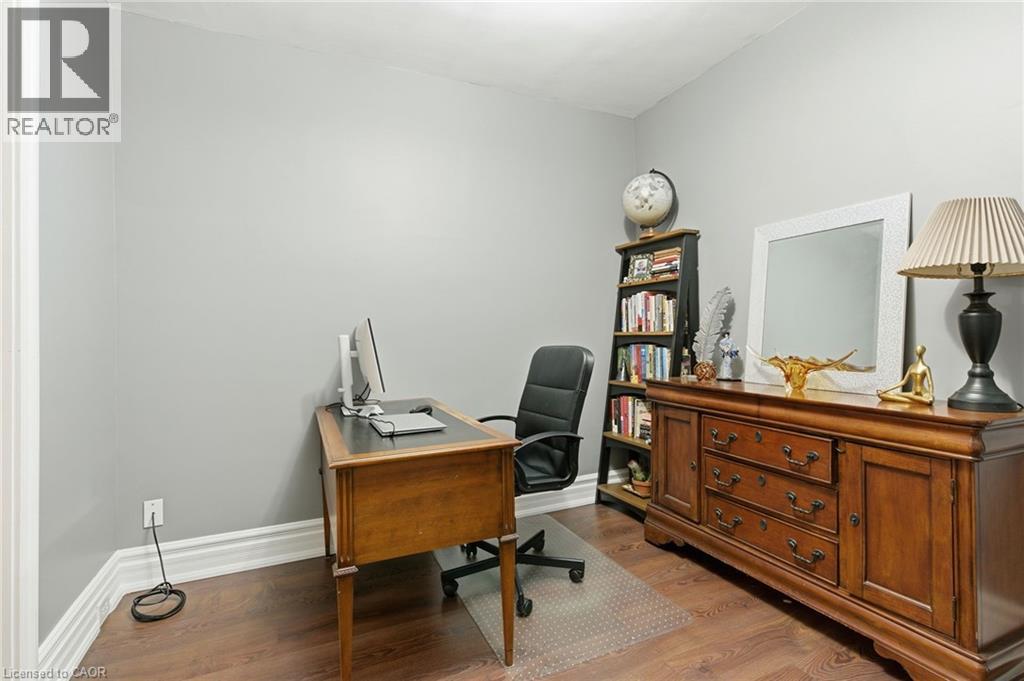 92 Huxley Avenue S, Hamilton, Ontario  L8K 2P8 - Photo 18 - 40785159