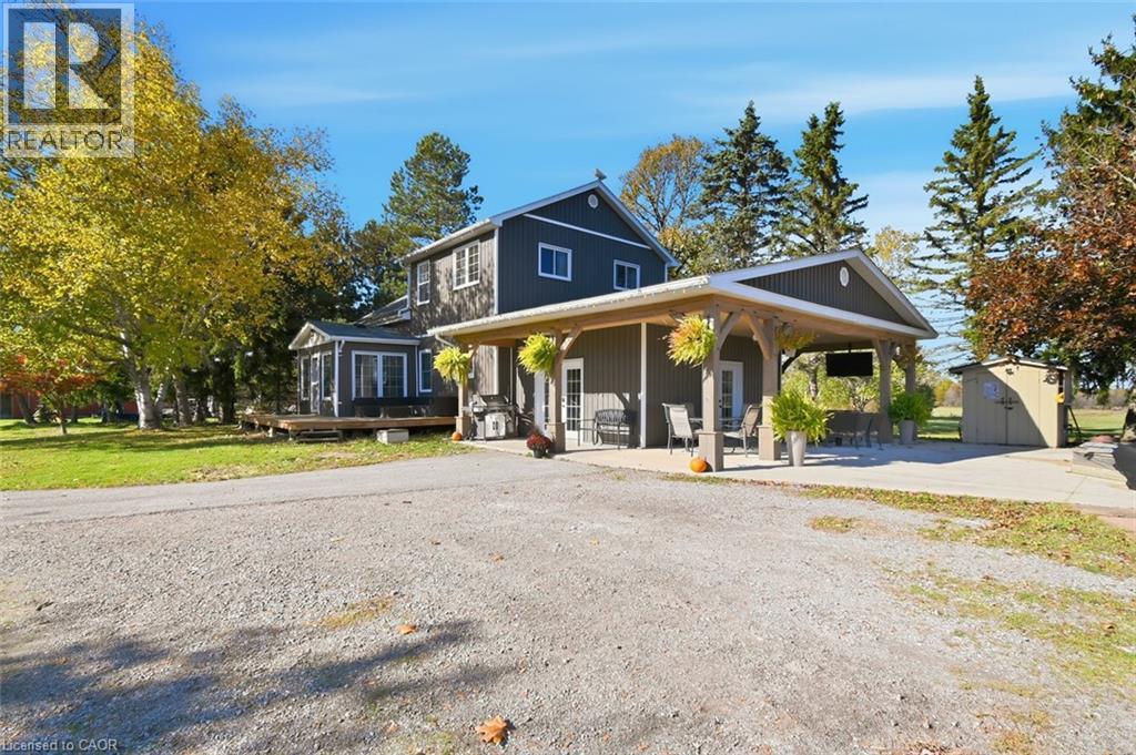 9043 Ridge Road, Niagara Falls, Ontario  L3B 5N7 - Photo 4 - 40784996