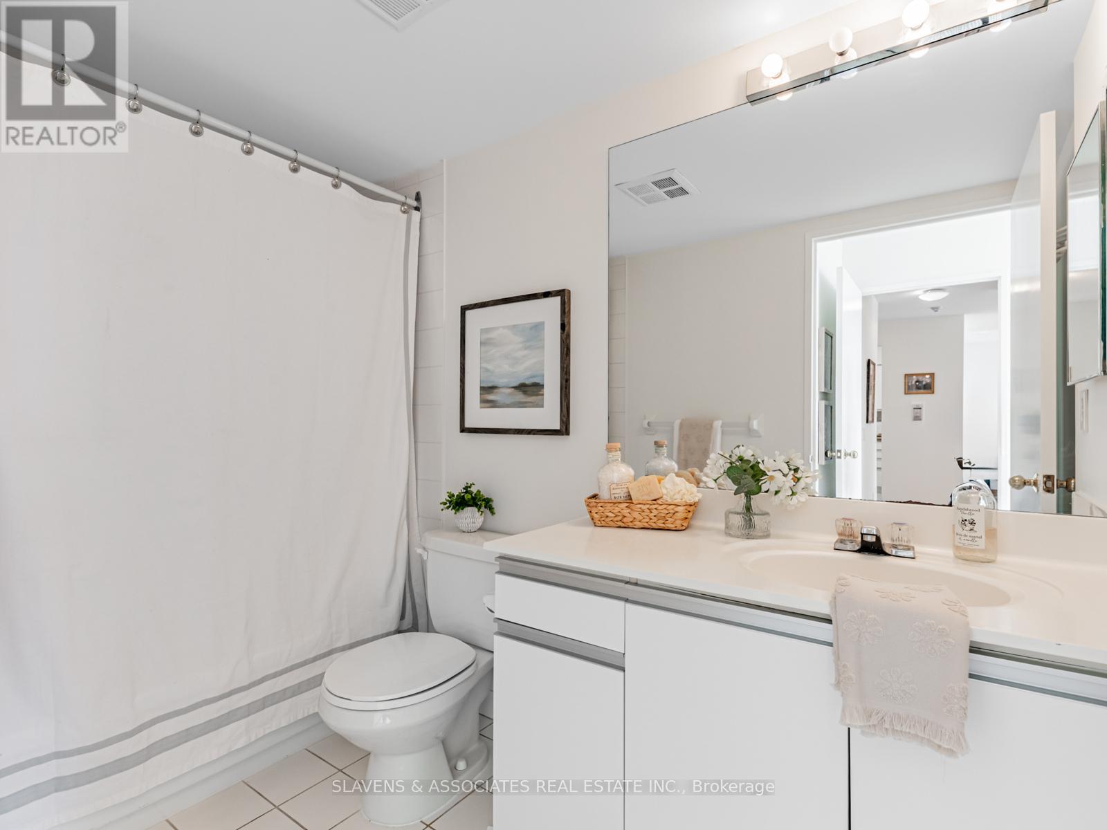 Ph103 - 91 Townsgate Drive, Vaughan, Ontario  L4J 8E8 - Photo 14 - N12503370