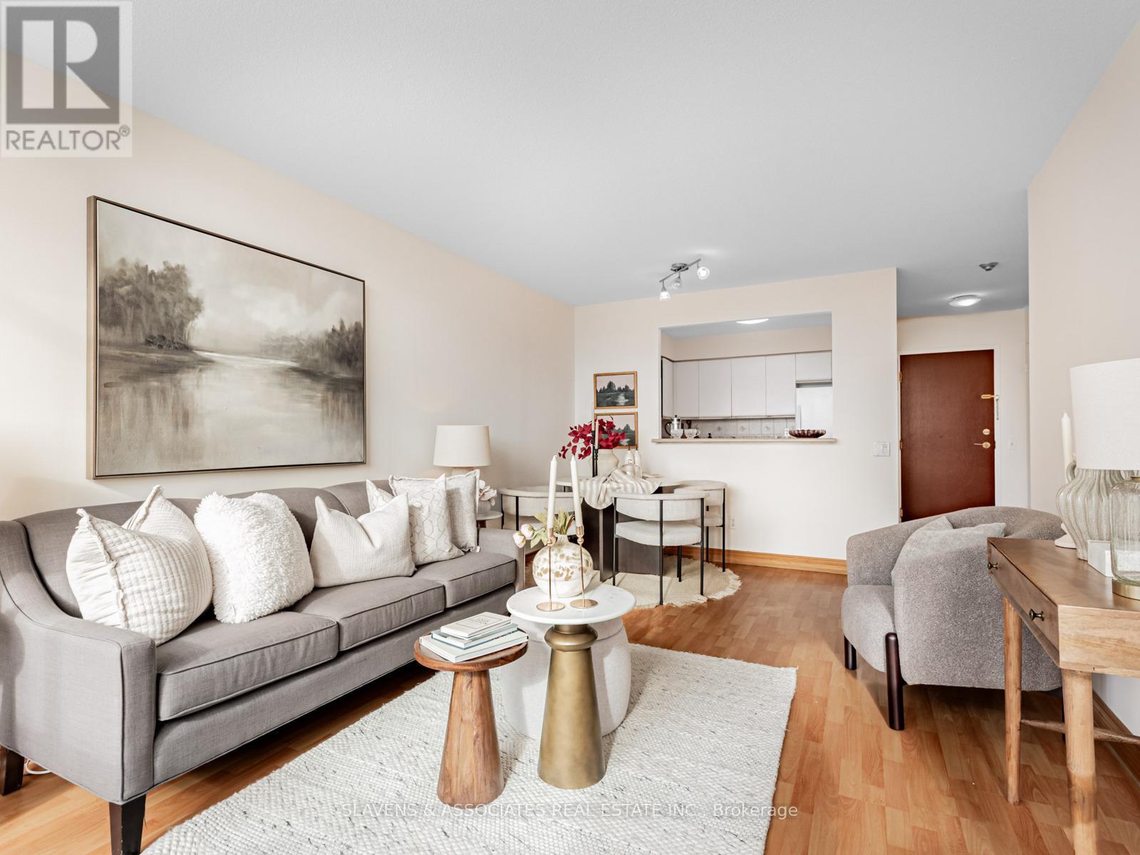 Ph103 - 91 Townsgate Drive, Vaughan, Ontario  L4J 8E8 - Photo 5 - N12503370