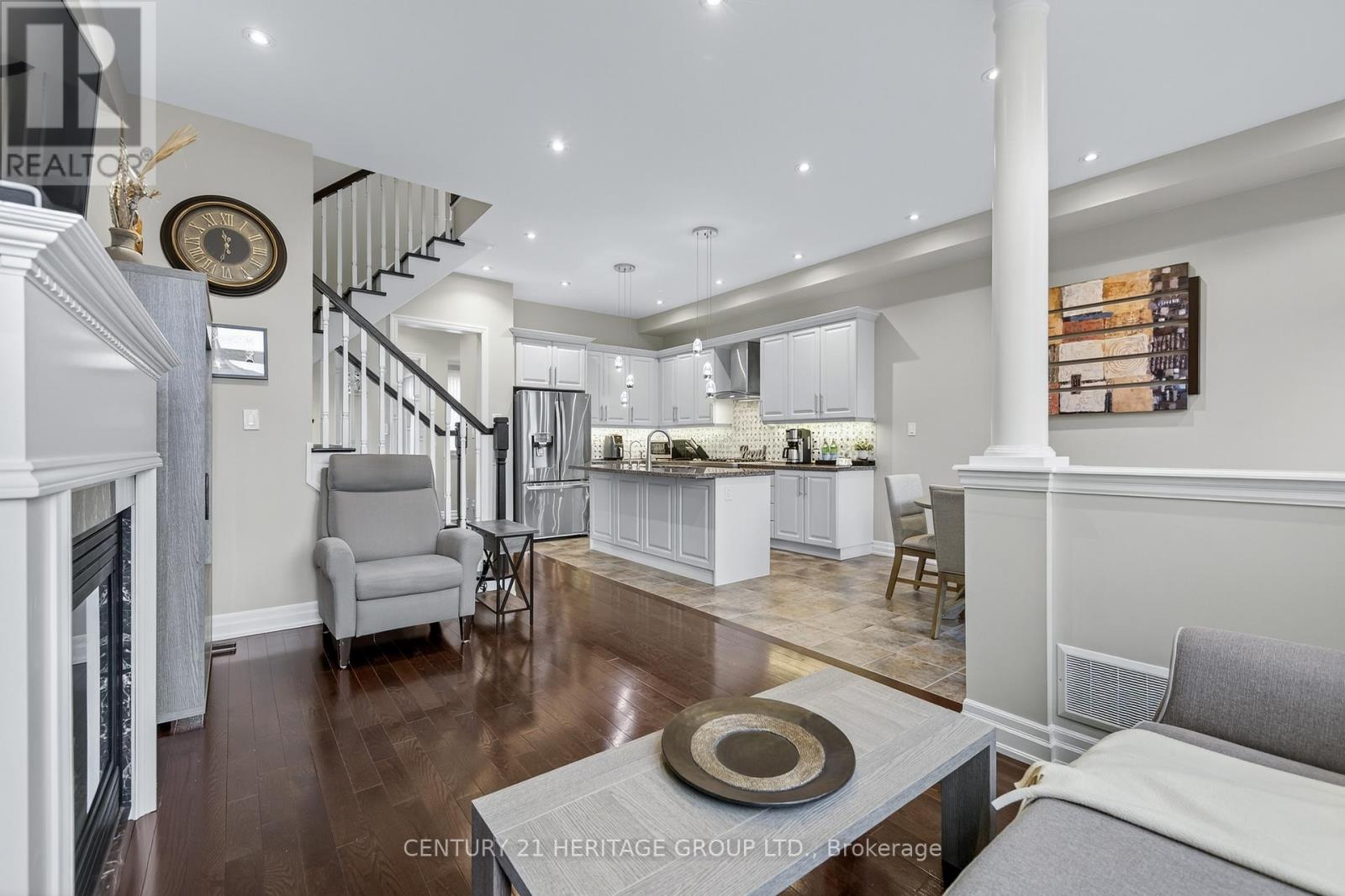 45 Robert Berry Crescent, King, Ontario  L7B 1L6 - Photo 11 - N12503388