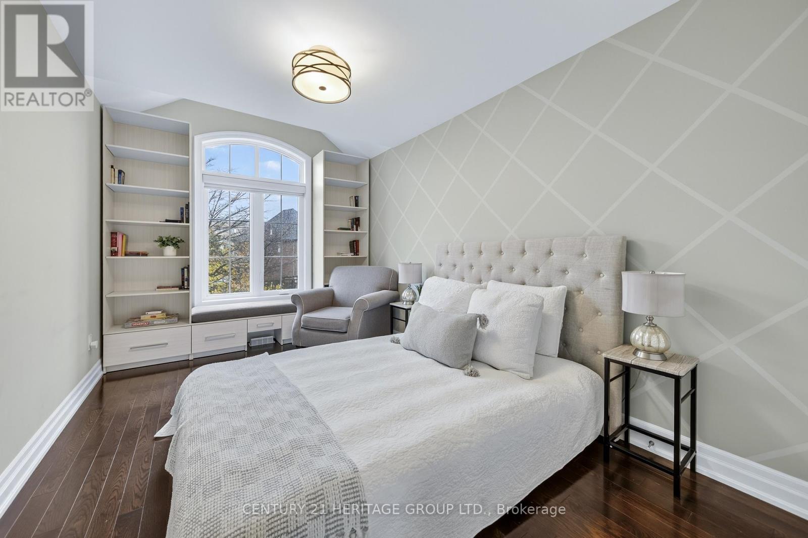 45 Robert Berry Crescent, King, Ontario  L7B 1L6 - Photo 17 - N12503388