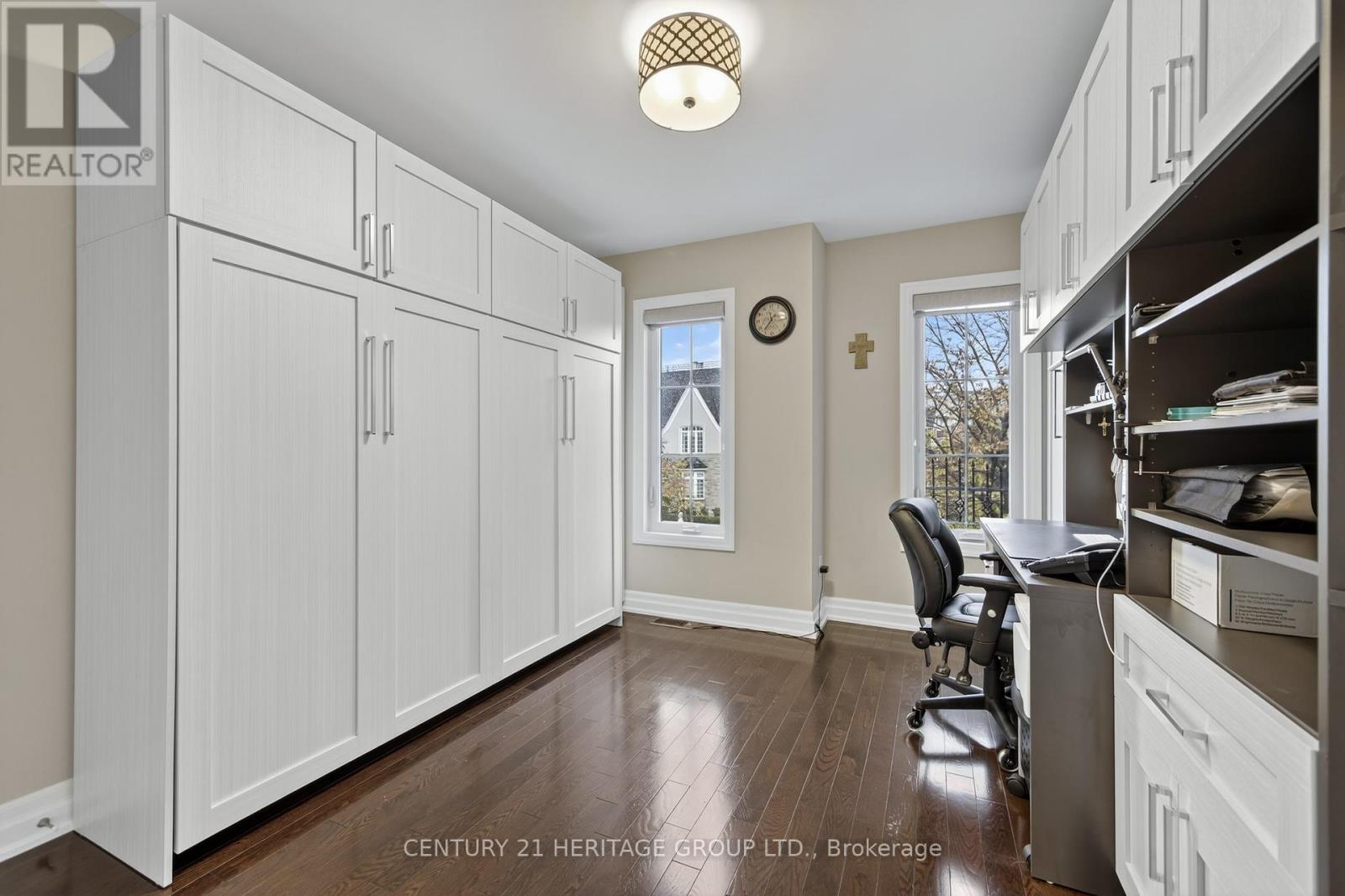 45 Robert Berry Crescent, King, Ontario  L7B 1L6 - Photo 18 - N12503388