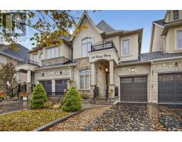 45 ROBERT BERRY CRESCENT, King, Ontario