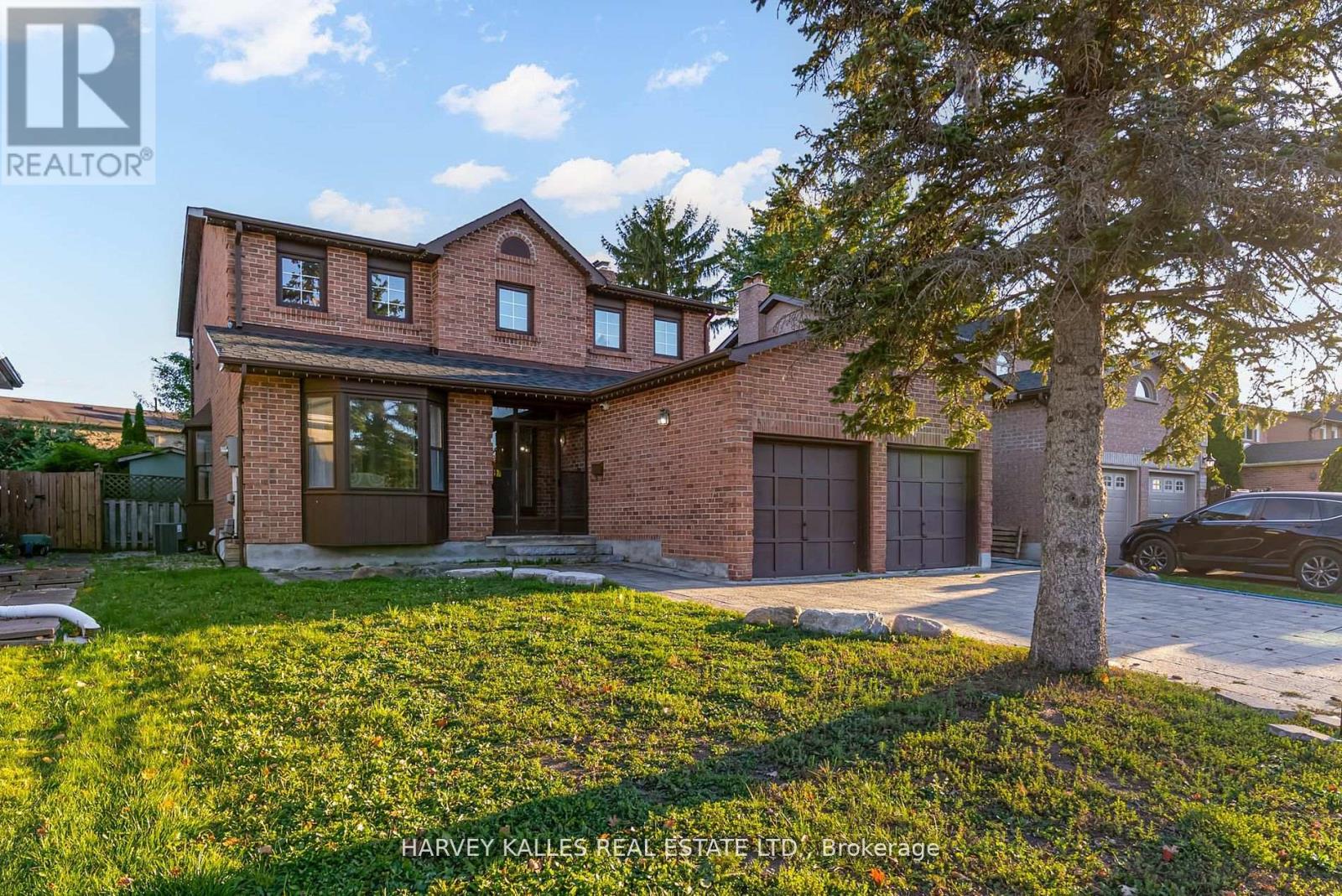 504 Bristol Road, Newmarket, Ontario  L3Y 6P8 - Photo 2 - N12503450