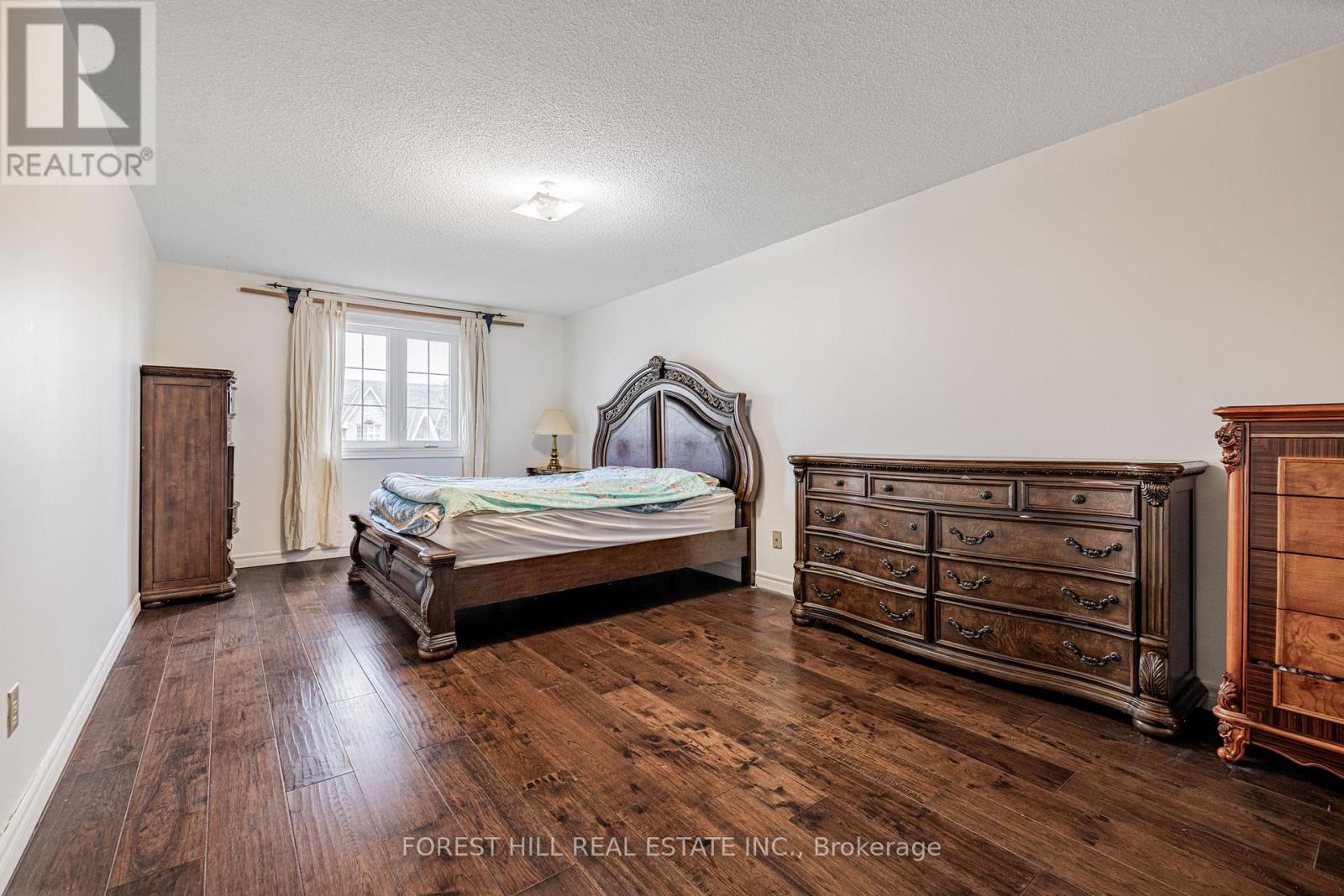 51 Briggs Avenue, Richmond Hill, Ontario  L4B 1N8 - Photo 21 - N12503476