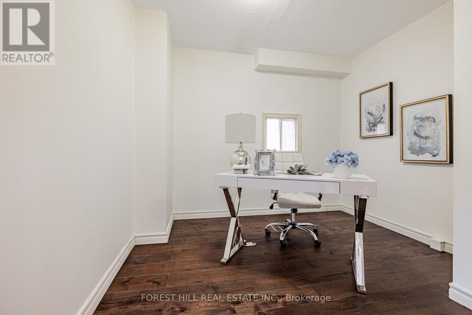 51 Briggs Avenue, Richmond Hill, Ontario  L4B 1N8 - Photo 5 - N12503476