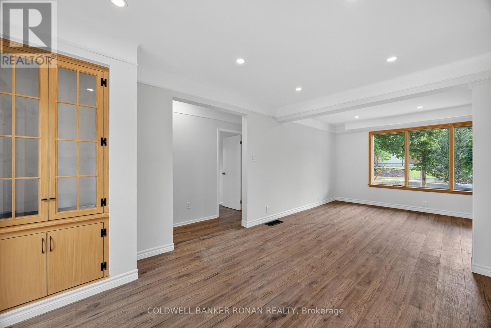 180 Wellington Street E, New Tecumseth, Ontario  L9R 1G5 - Photo 11 - N12503496