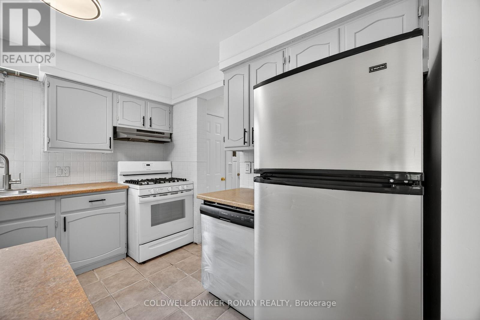 180 Wellington Street E, New Tecumseth, Ontario  L9R 1G5 - Photo 14 - N12503496