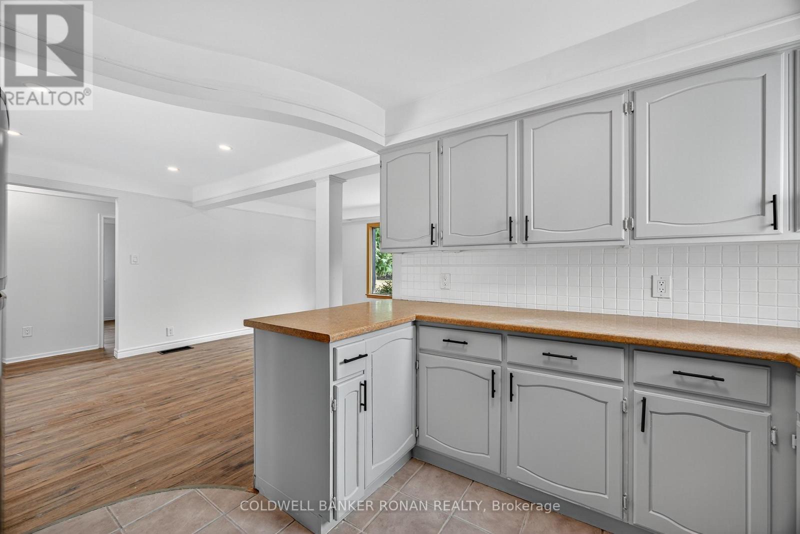 180 Wellington Street E, New Tecumseth, Ontario  L9R 1G5 - Photo 17 - N12503496