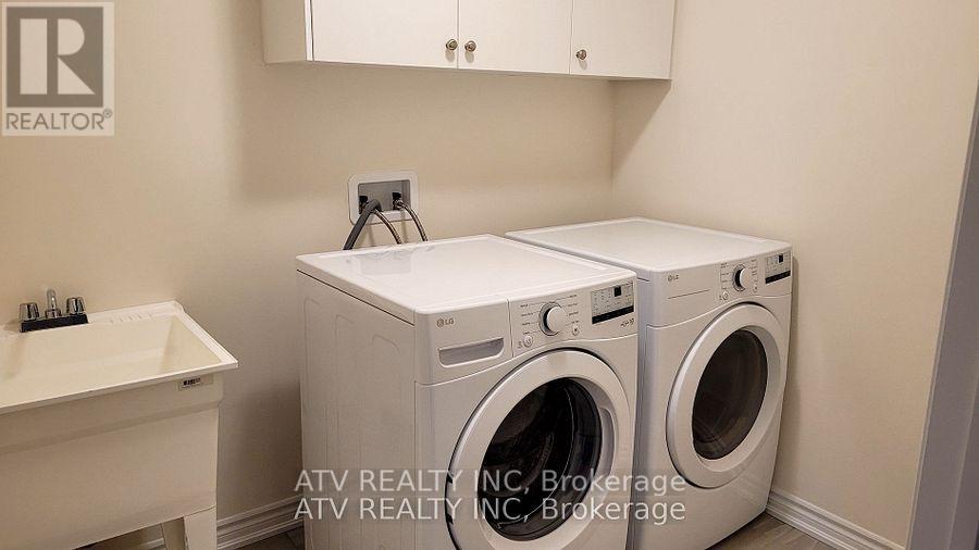 2135 Speare Court, Innisfil, Ontario  L9S 0M9 - Photo 6 - N12503552