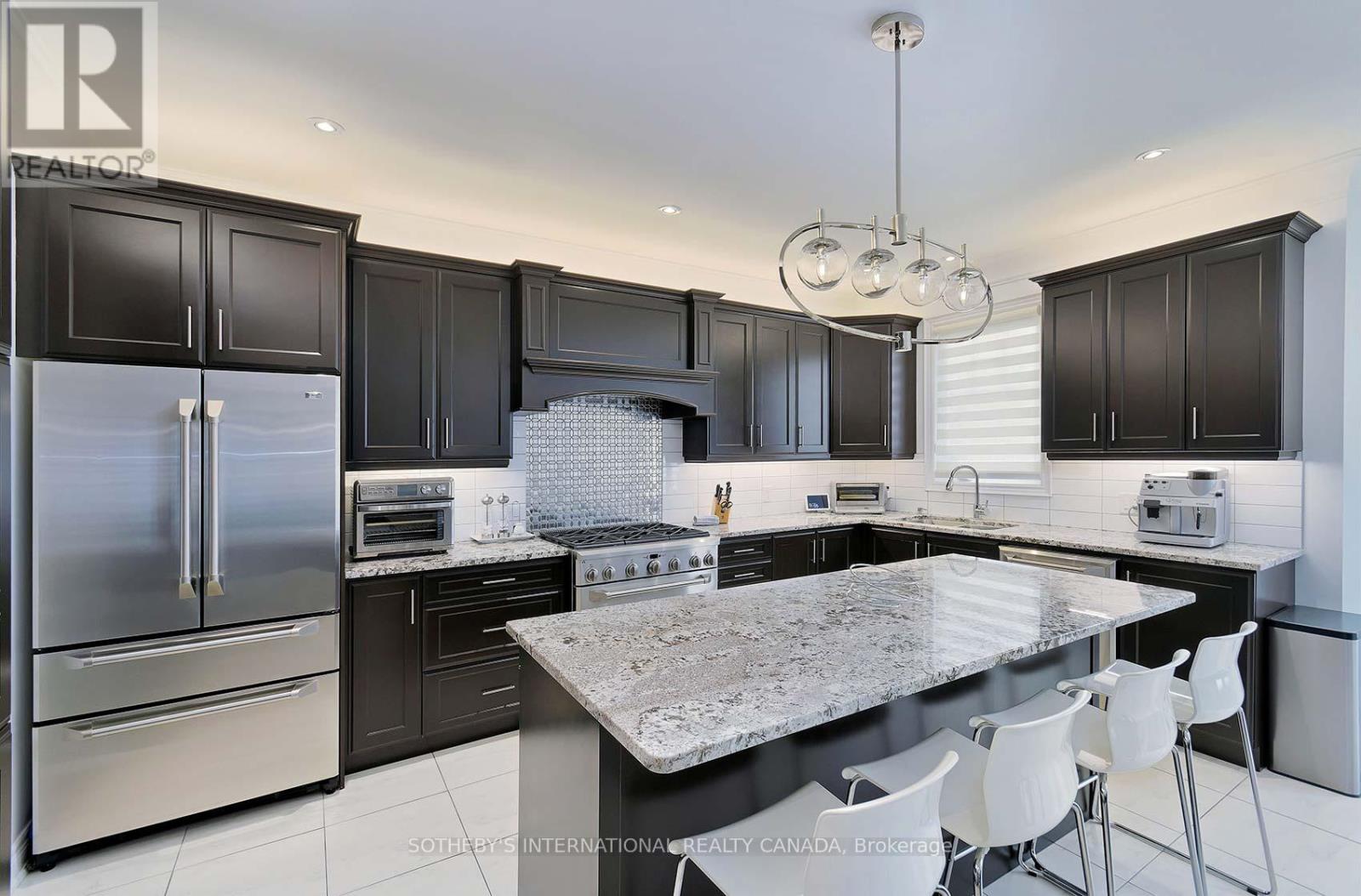 5 Fairmont Ridge Trail, King, Ontario  L7B 0A4 - Photo 13 - N12503604