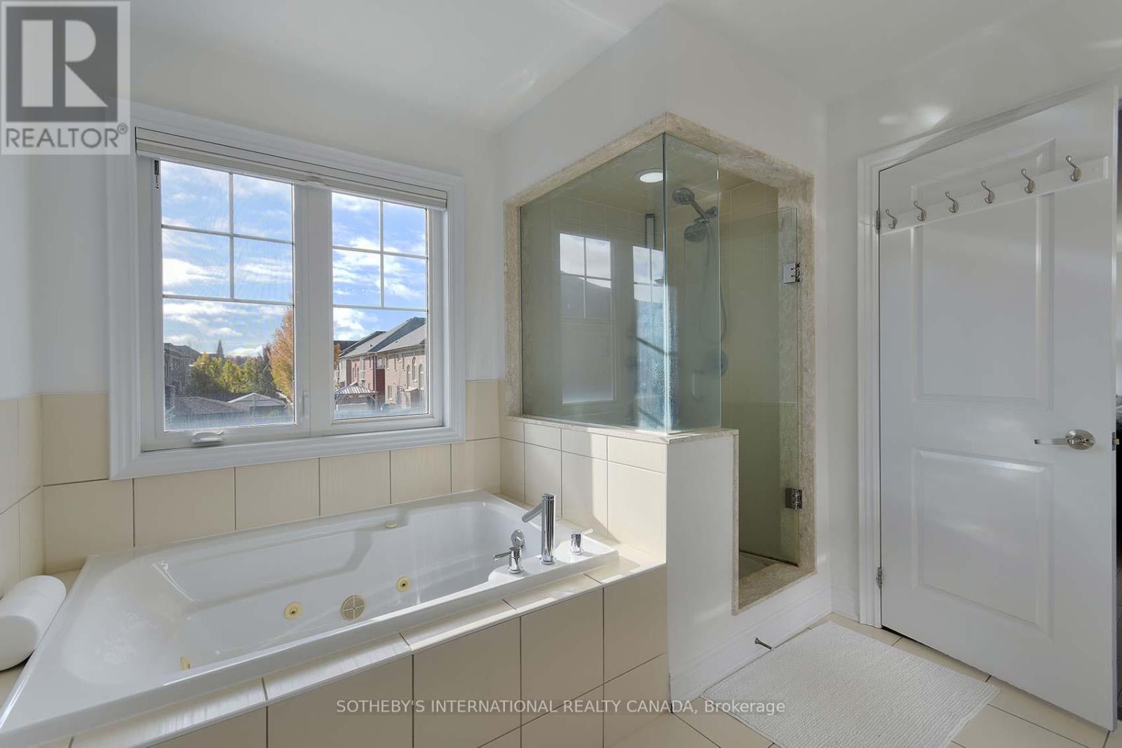 5 Fairmont Ridge Trail, King, Ontario  L7B 0A4 - Photo 30 - N12503604