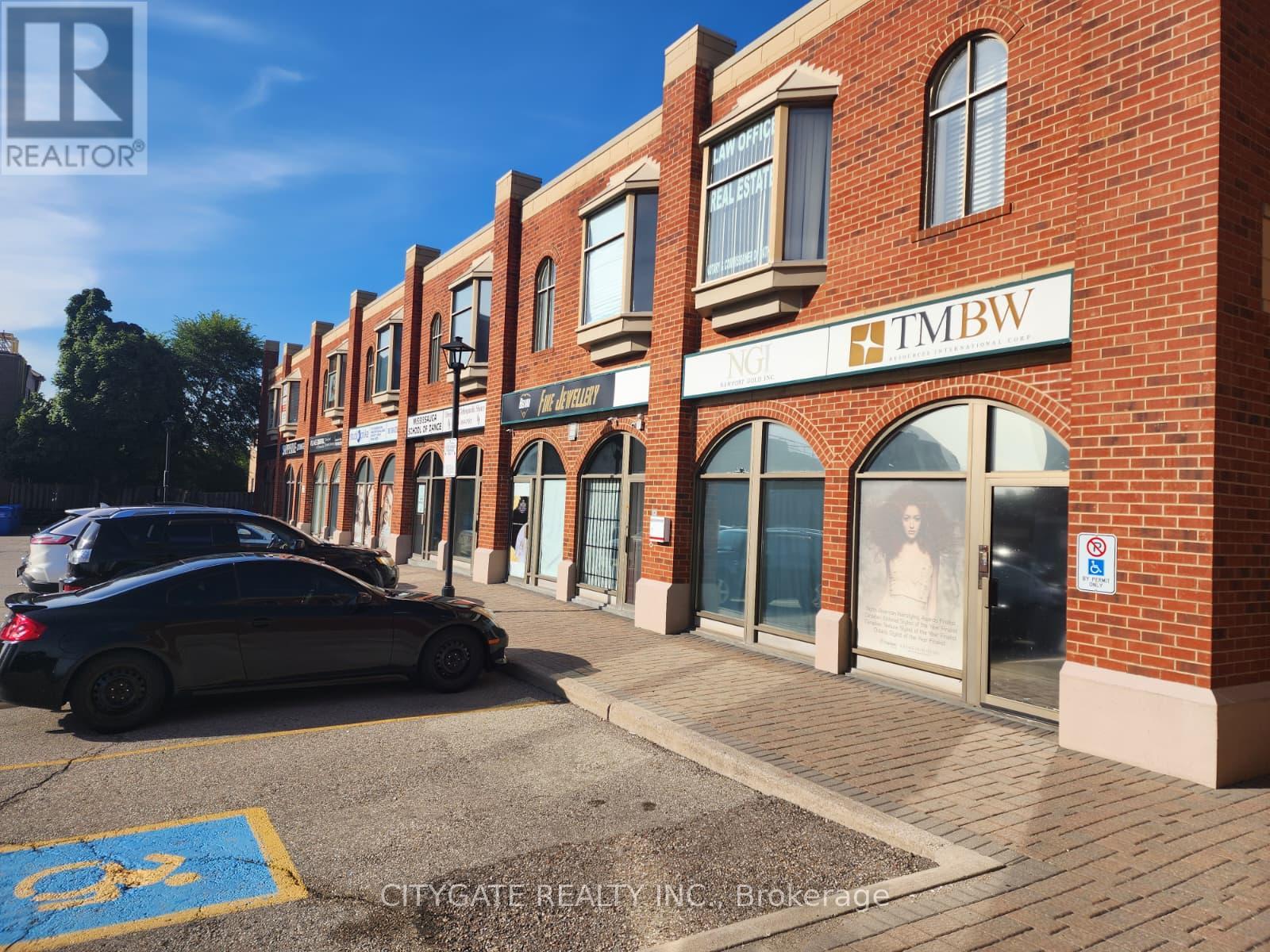 Unit 209 - 168 Queen Street S, Mississauga, Ontario  L5M 1K8 - Photo 2 - W12482481