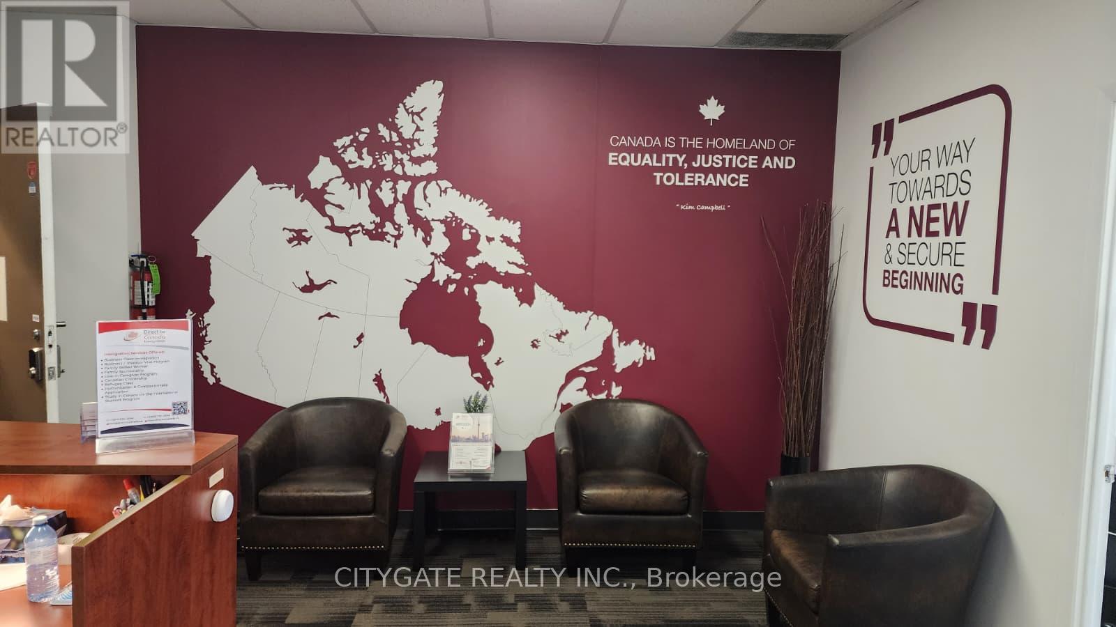 Unit 209 - 168 Queen Street S, Mississauga, Ontario  L5M 1K8 - Photo 4 - W12482481